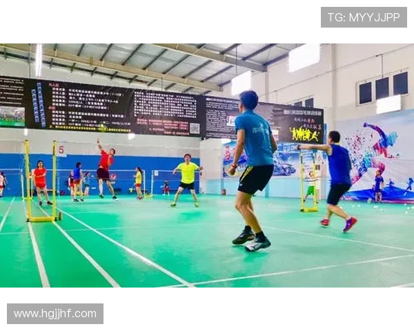 重庆羽毛球队在杯赛积分榜上以63分稳居第一展现强劲实力